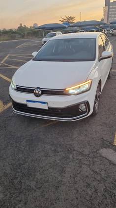 VOLKSWAGEN VIRTUS 1.0 200 TSI HIGHLINE AUTOMÁTICO